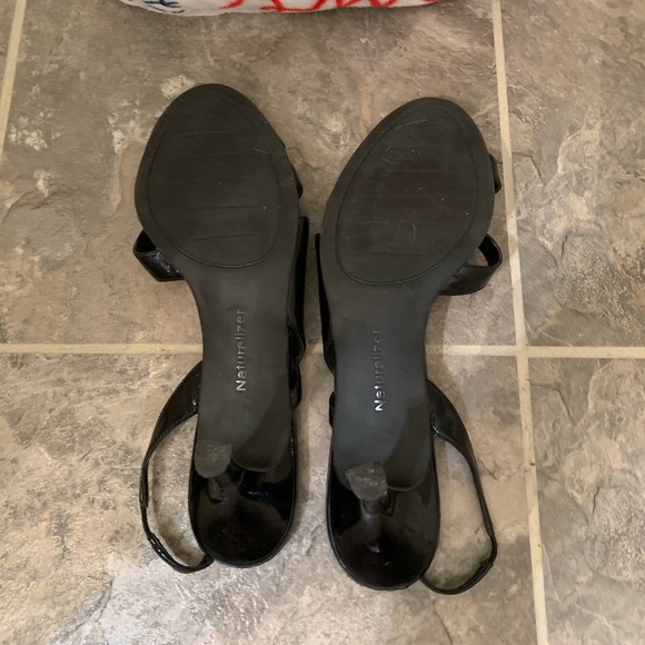 Naturalizer Black Sandals Size 10 - Picture 4 of 4